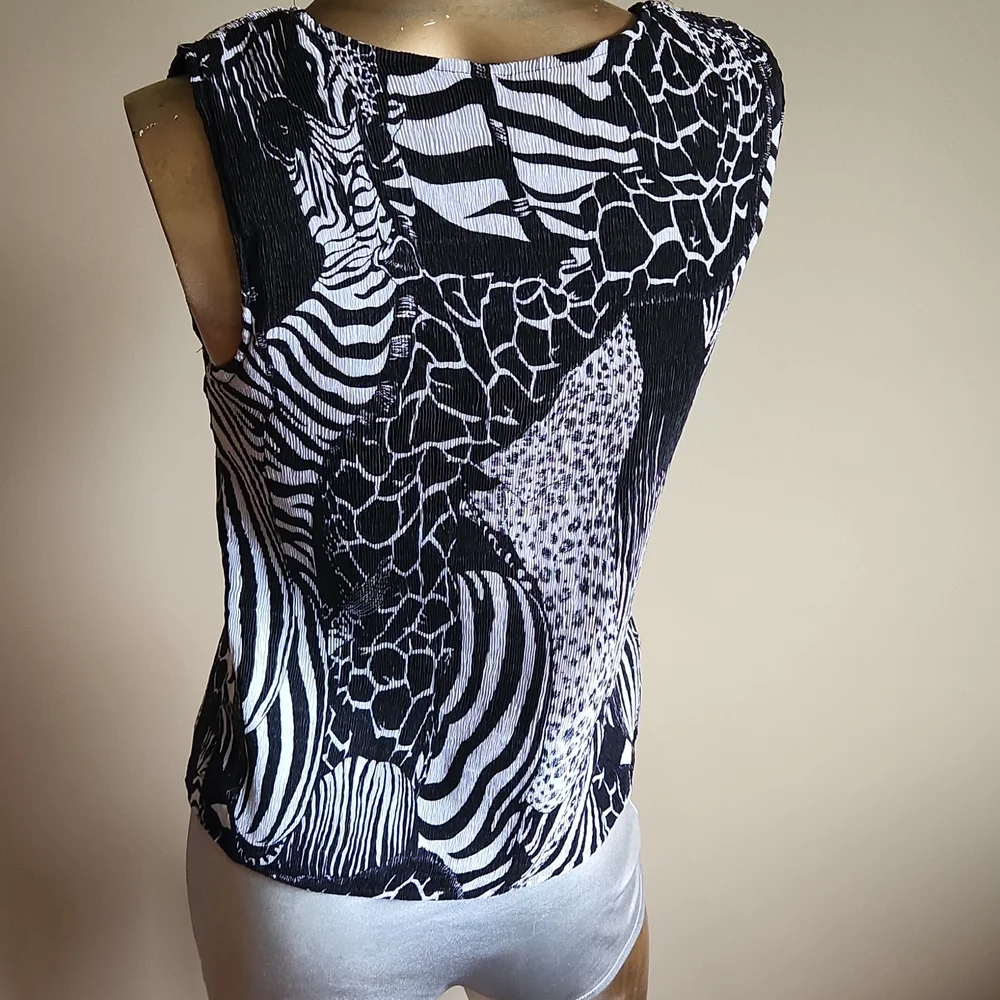 Woman's top - Picture 4 of 5